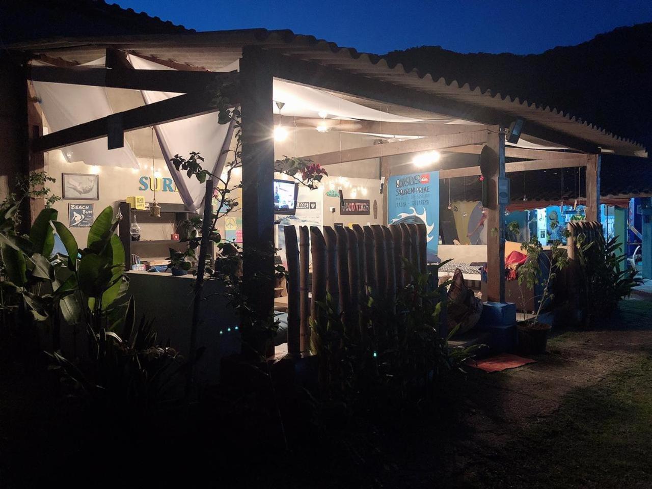 Farah Hostel Suites Camping Smartcamp E Passeio De Barco Boicucanga Extérieur photo